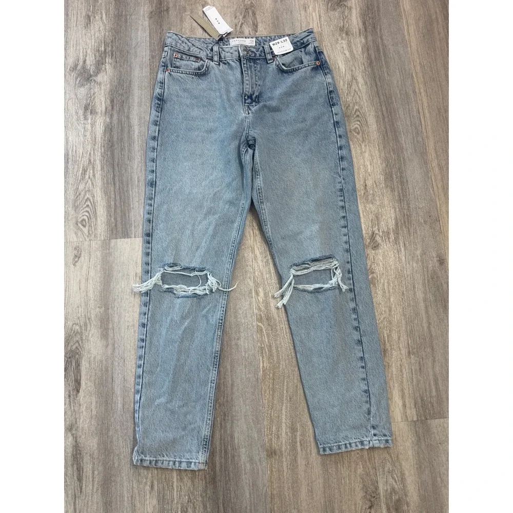 Topshop Mom Jeans High Waisted Ripped Knee Light‎ Wash Blue Womens Size 29 NWT